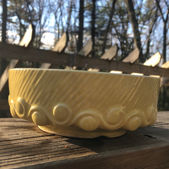 Vtg McCoy Wave Pattern Bulb Bowl